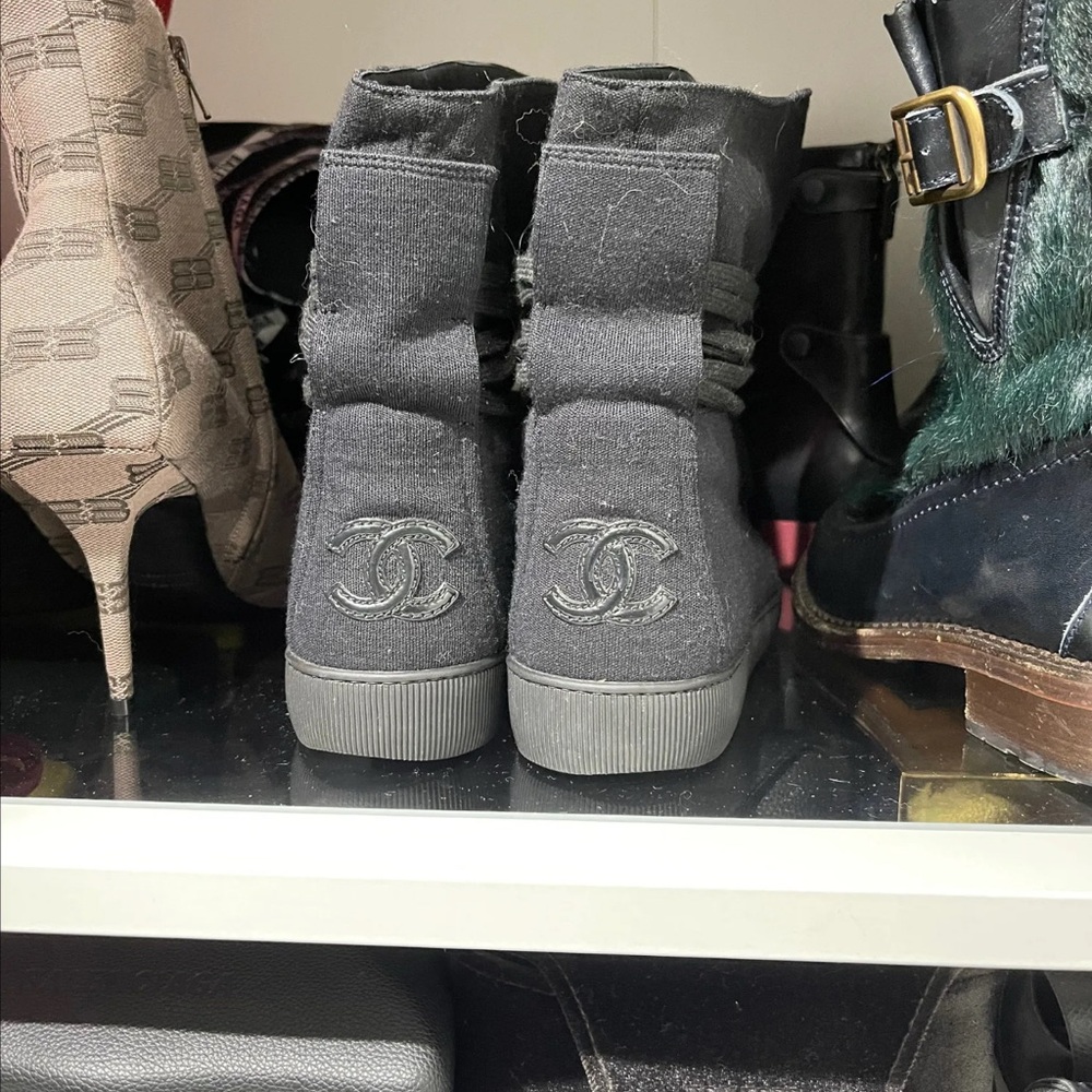 CHANEL Women's Gray Winter Boots